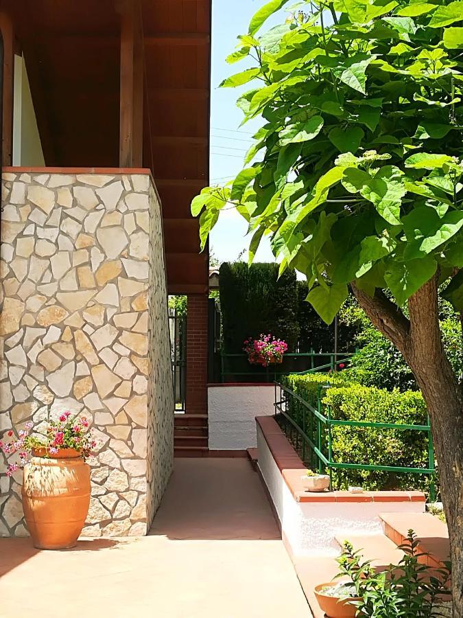 רנדה La Dimora Di Radha B&B Centro Olistico מראה חיצוני תמונה