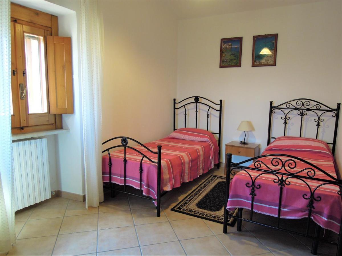 רנדה La Dimora Di Radha B&B Centro Olistico מראה חיצוני תמונה