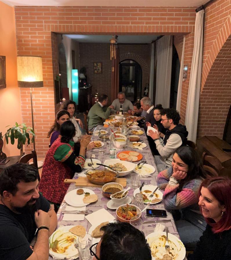 רנדה La Dimora Di Radha B&B Centro Olistico מראה חיצוני תמונה