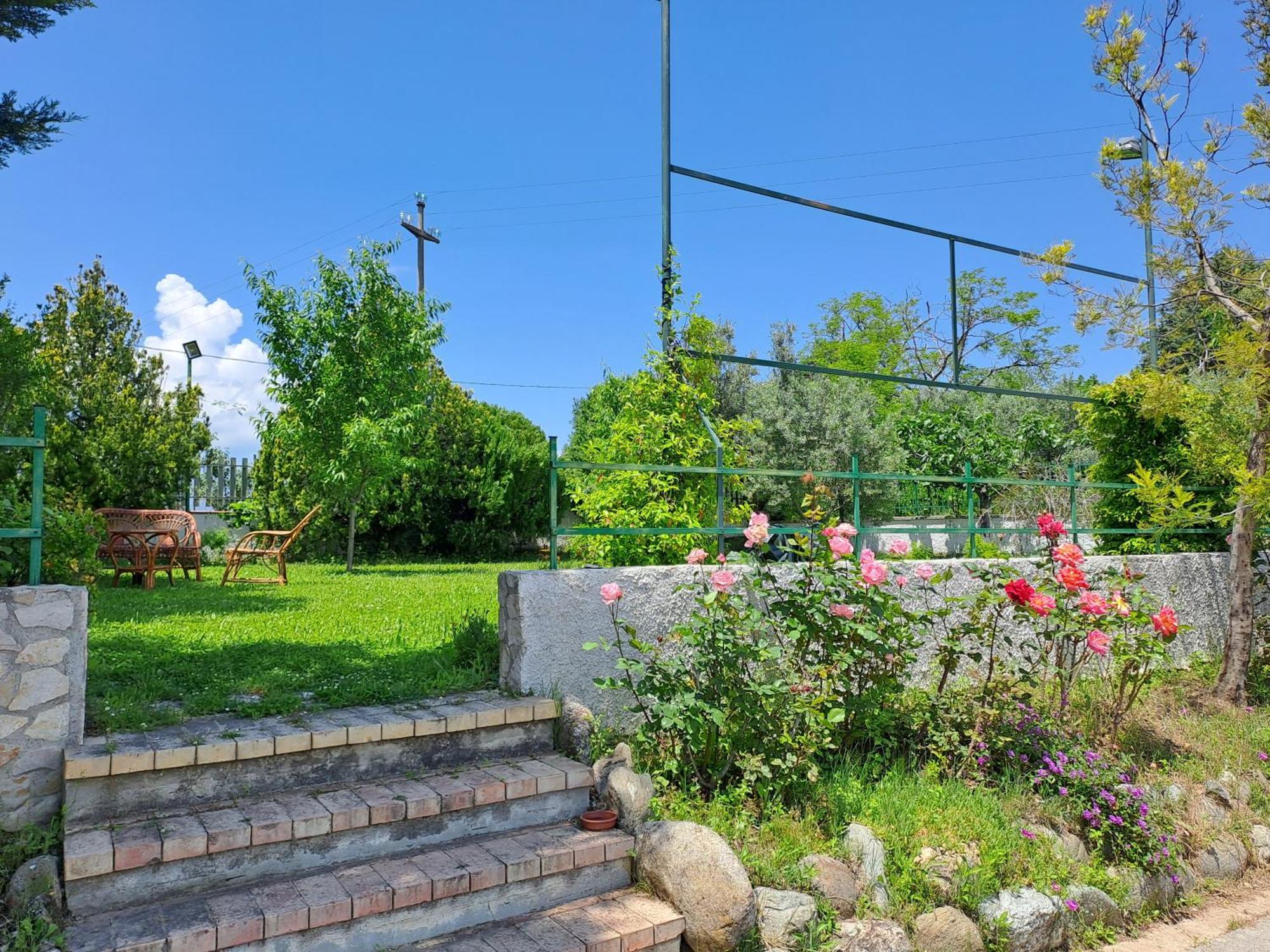 רנדה La Dimora Di Radha B&B Centro Olistico מראה חיצוני תמונה